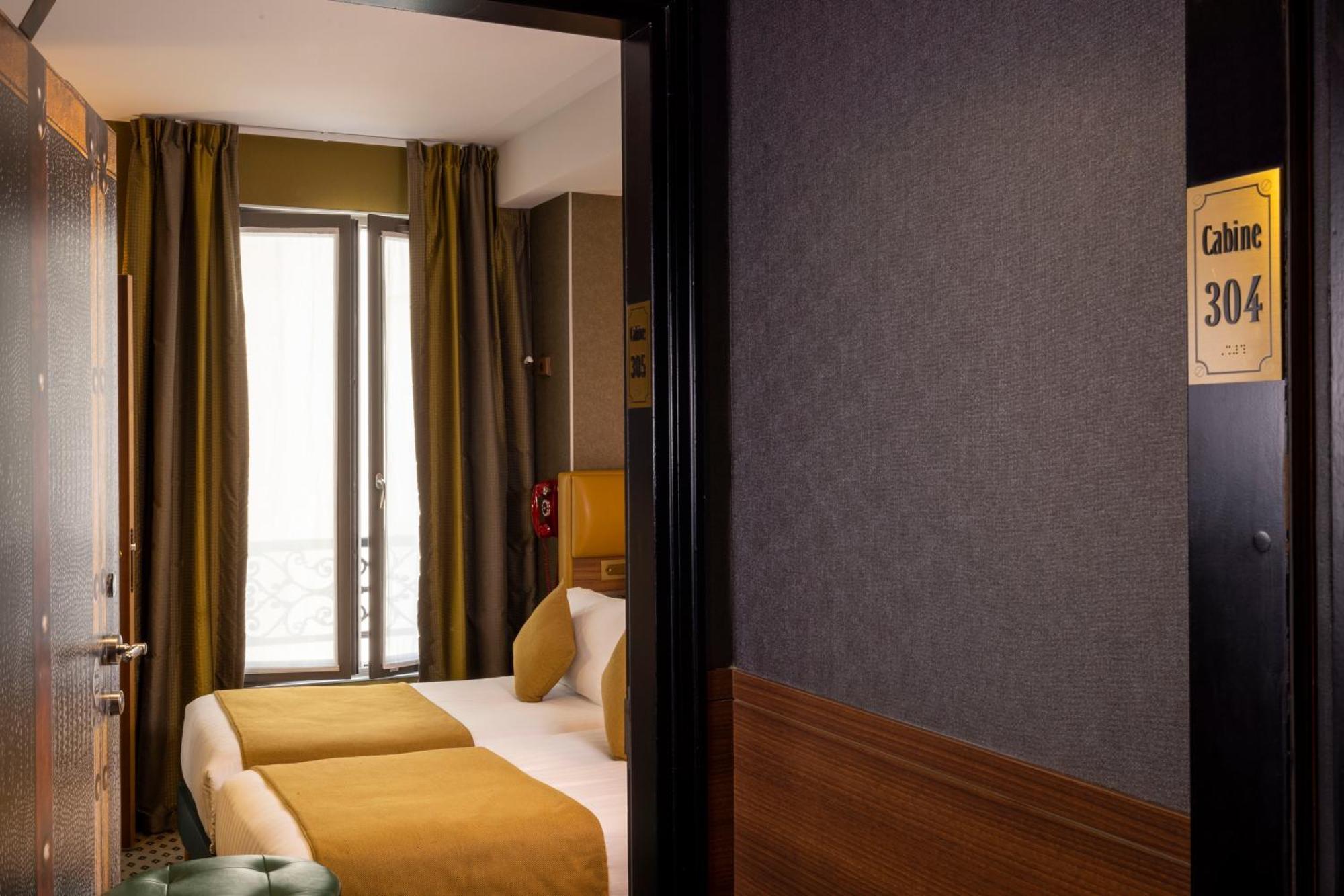 Two Adjoining Double Rooms,1322605801:JPEG